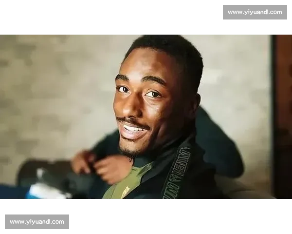 KO 不败对手！萨马克锁定拳王挑战权